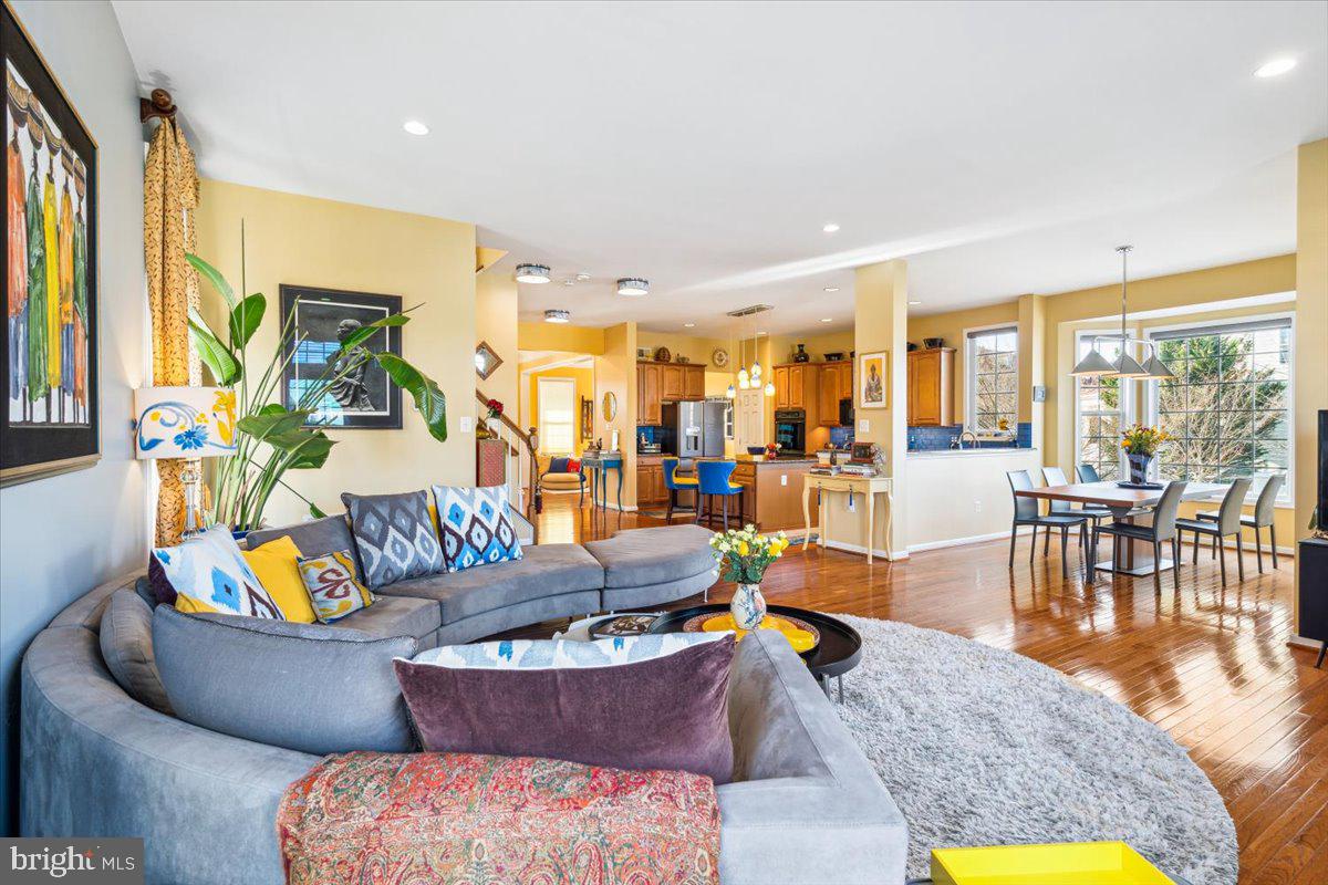 VILLAGES OF URBANA - Residential