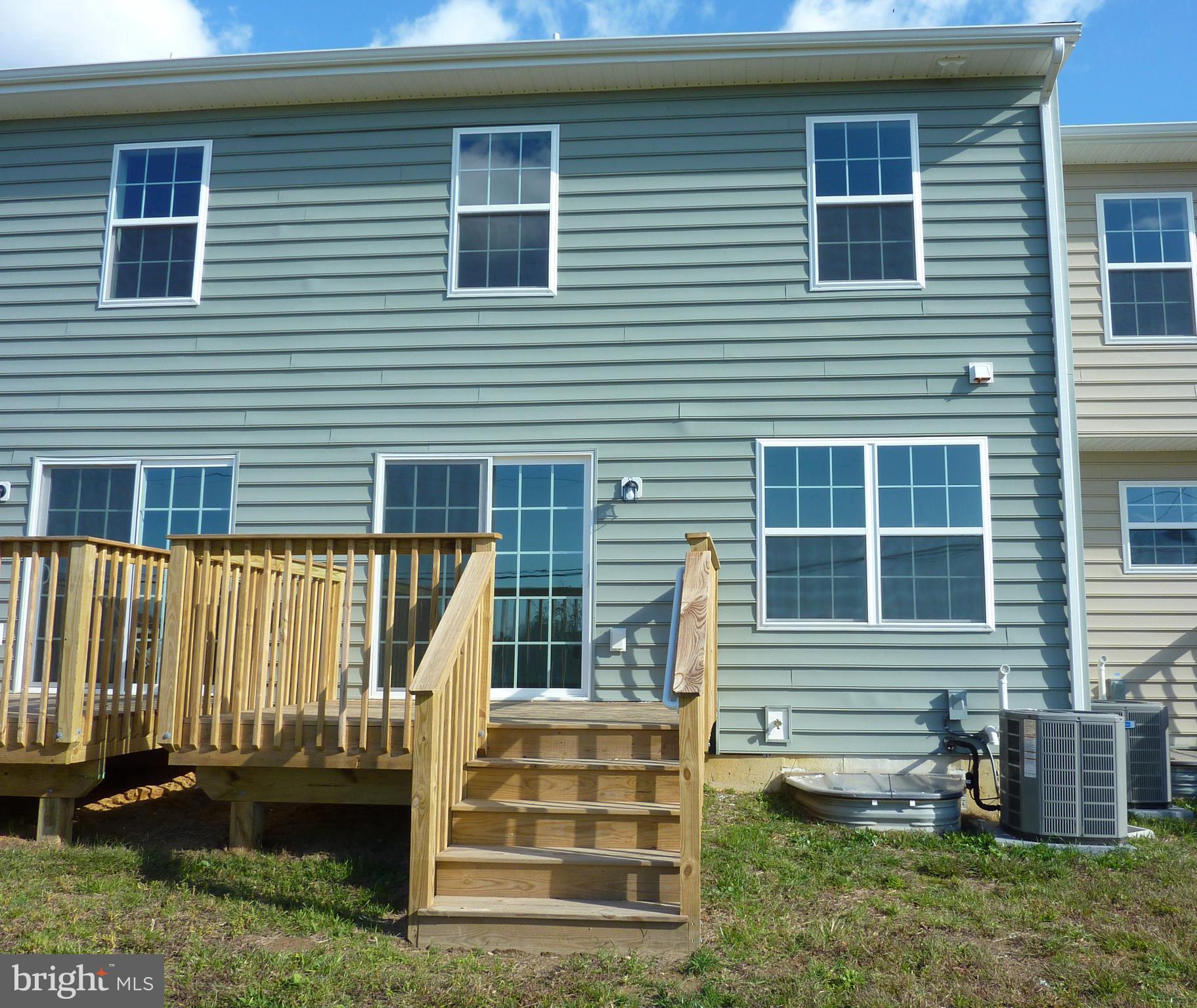 CAMBRIA VILLAGE - Residential