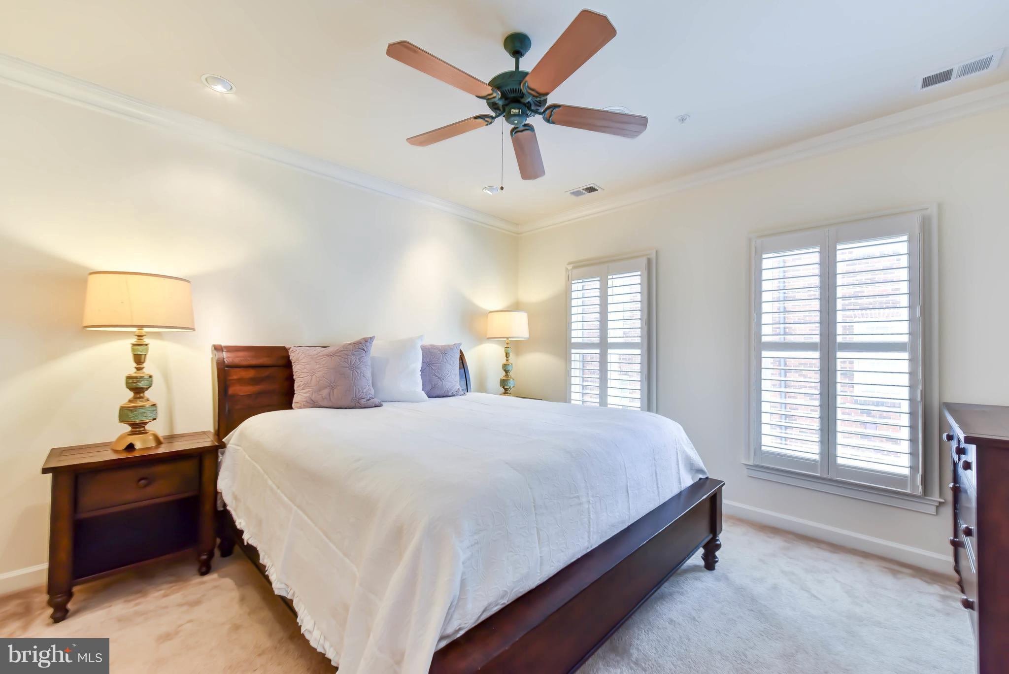 CHATHAM SQUARE - Residential