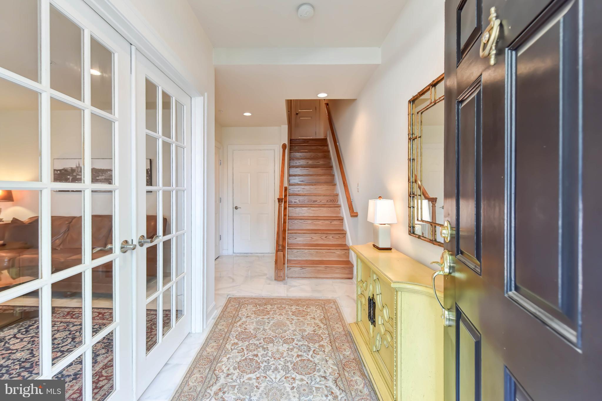 CHATHAM SQUARE - Residential