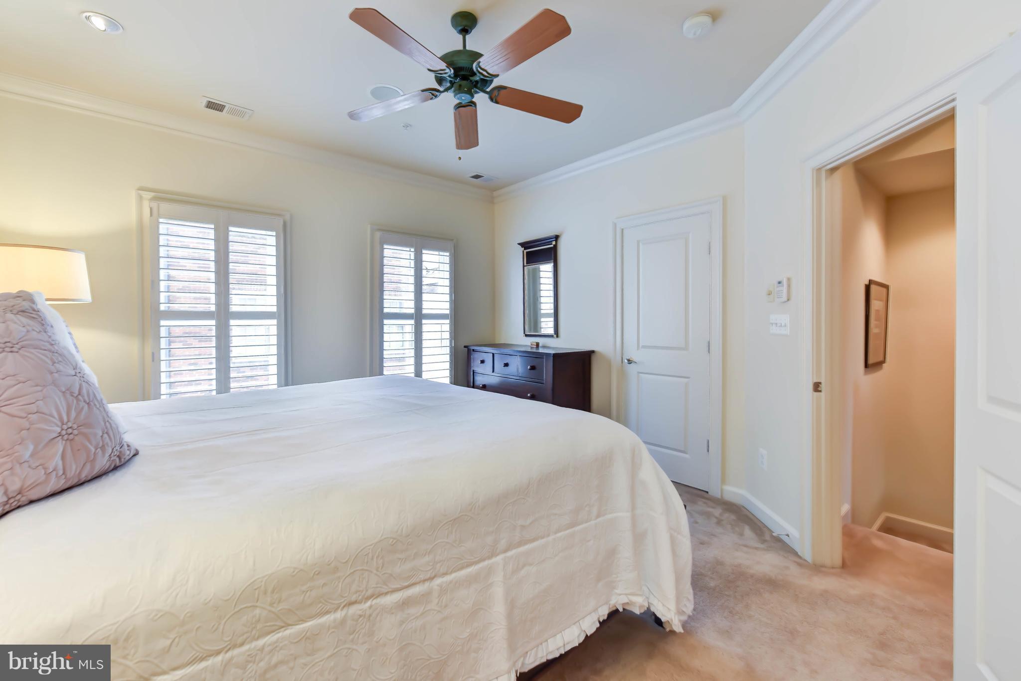 CHATHAM SQUARE - Residential