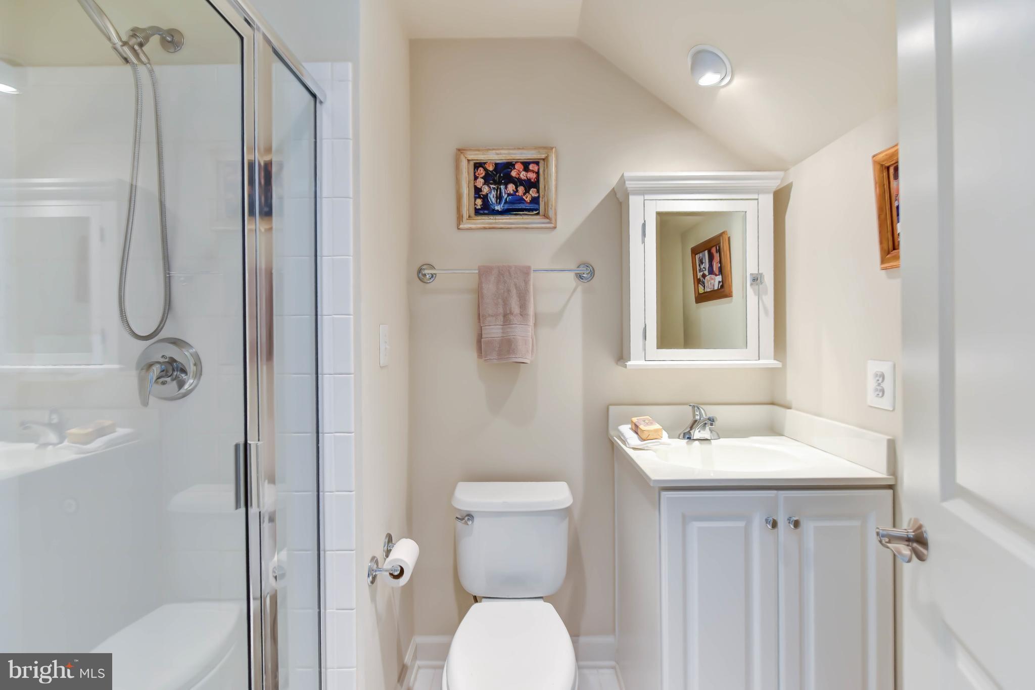 CHATHAM SQUARE - Residential