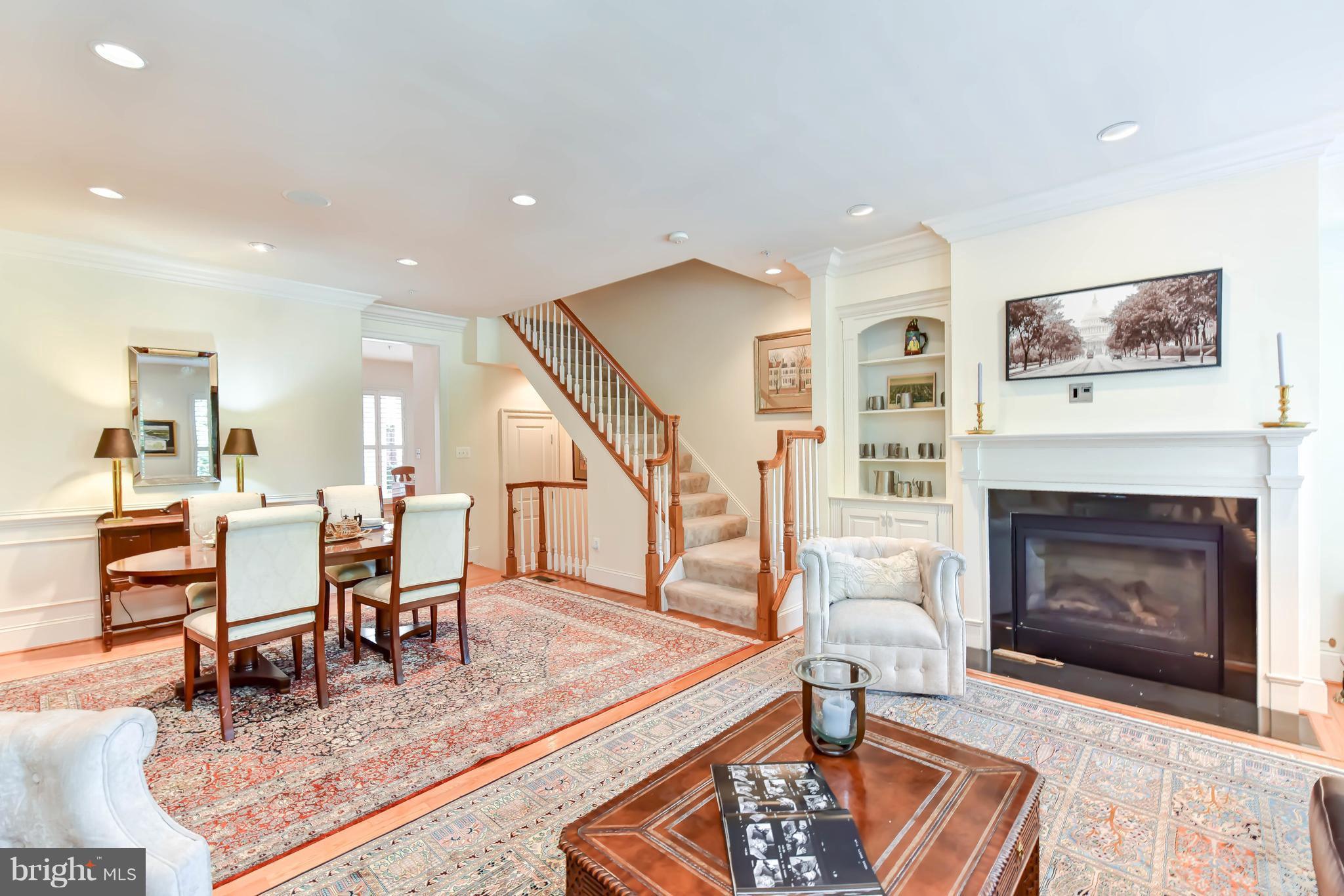 CHATHAM SQUARE - Residential