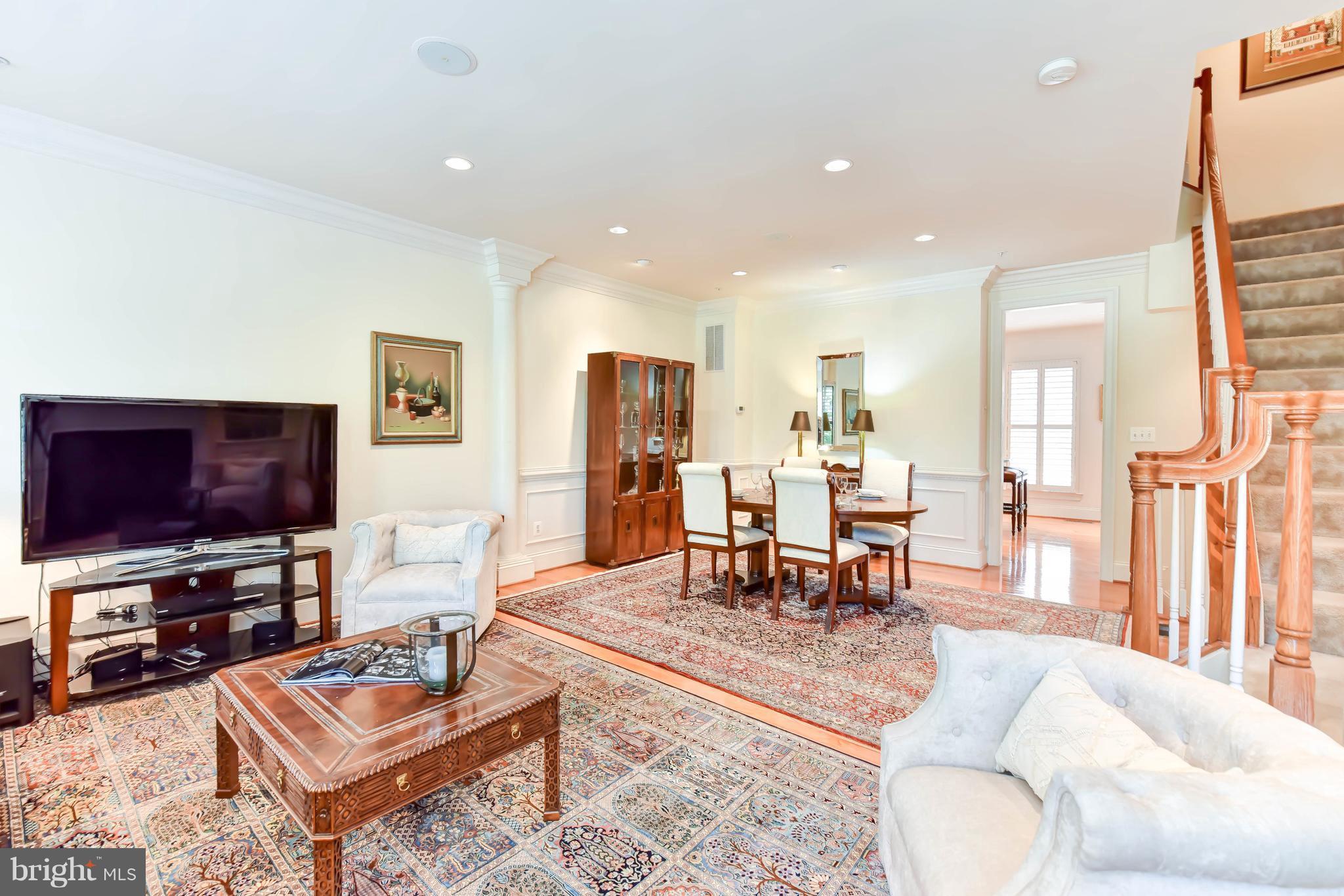 CHATHAM SQUARE - Residential