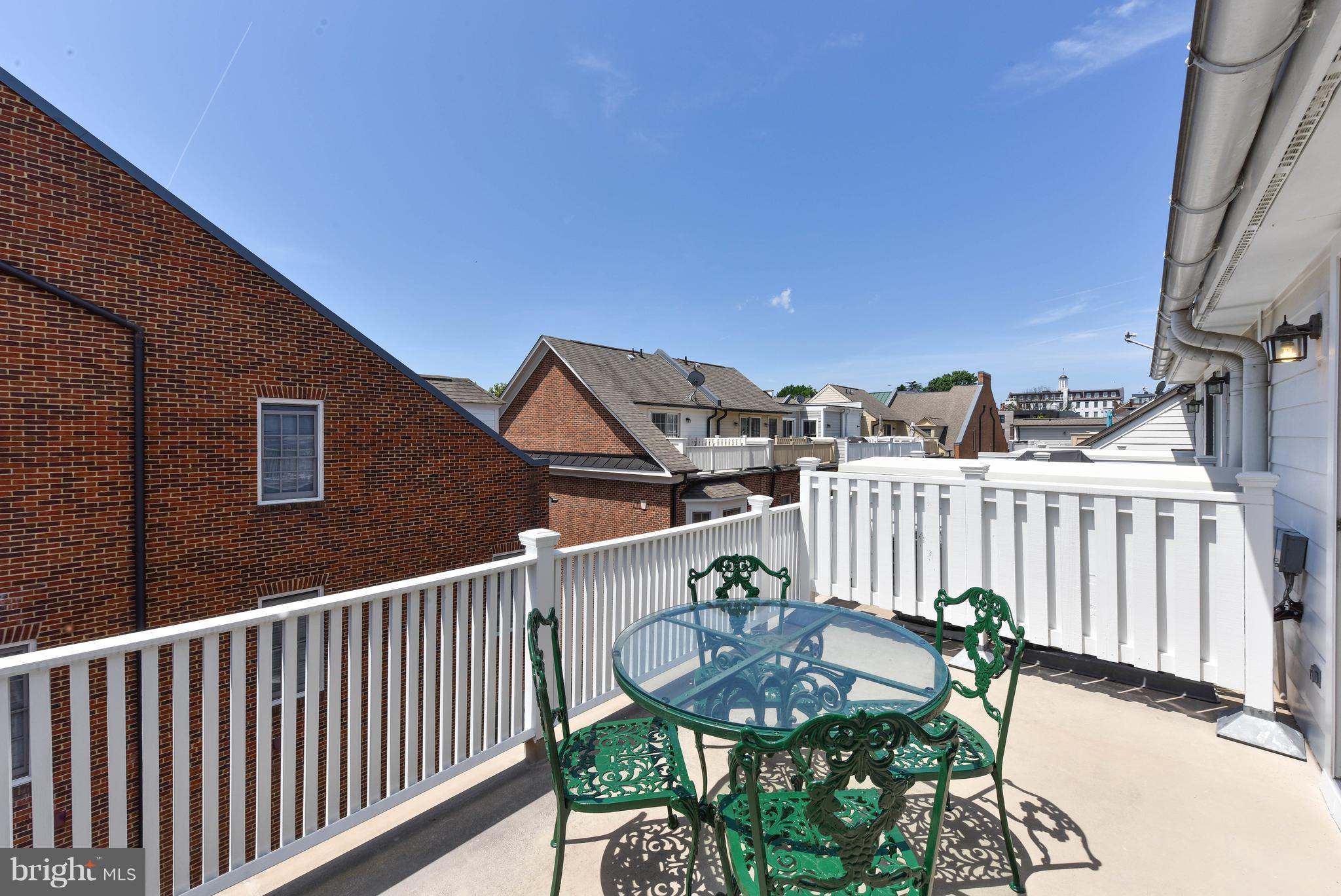 CHATHAM SQUARE - Residential