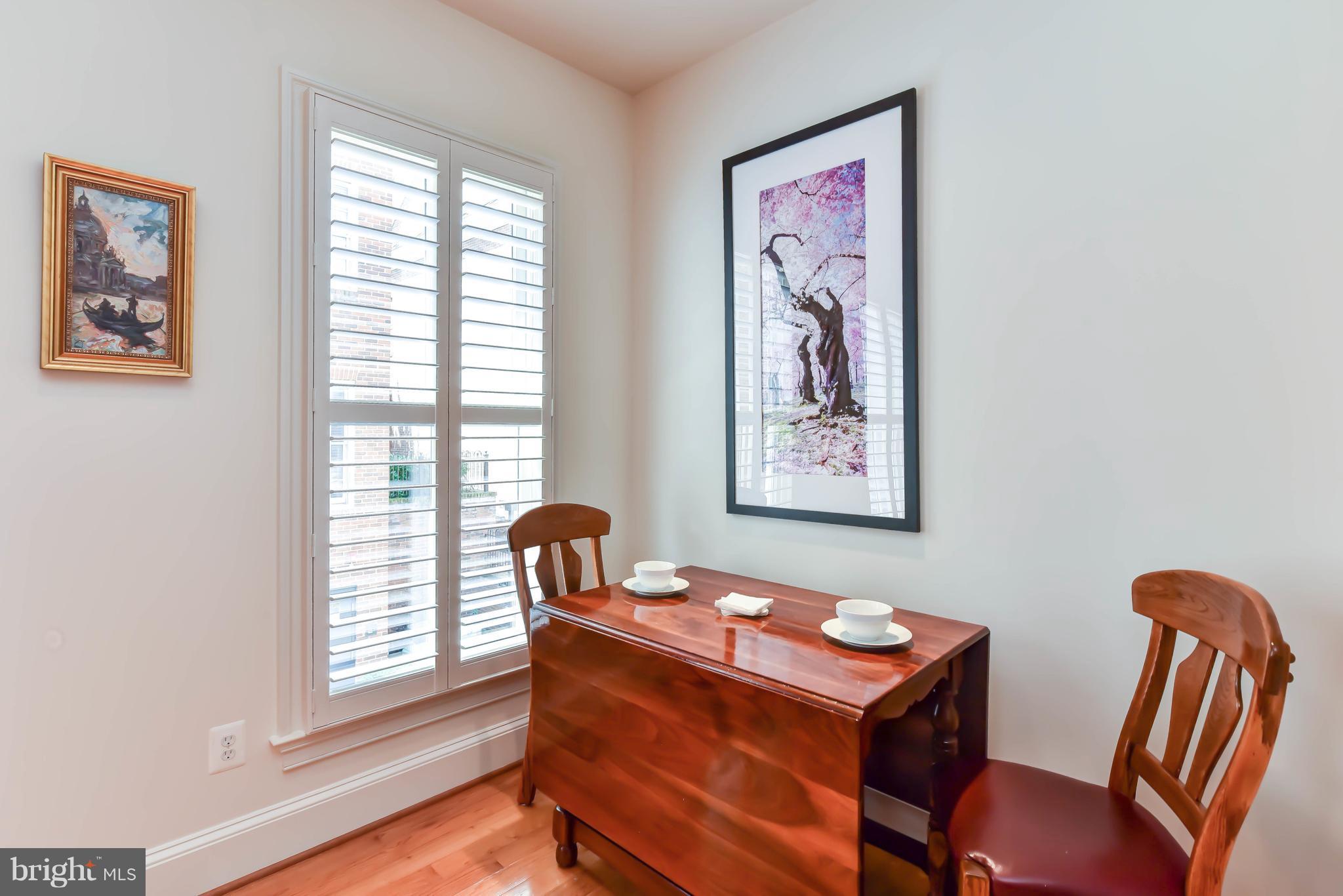 CHATHAM SQUARE - Residential