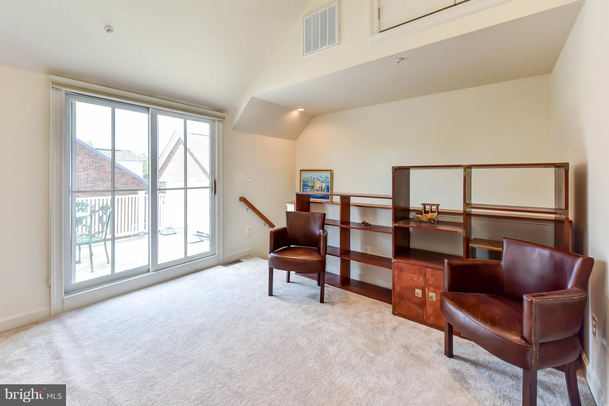 CHATHAM SQUARE - Residential