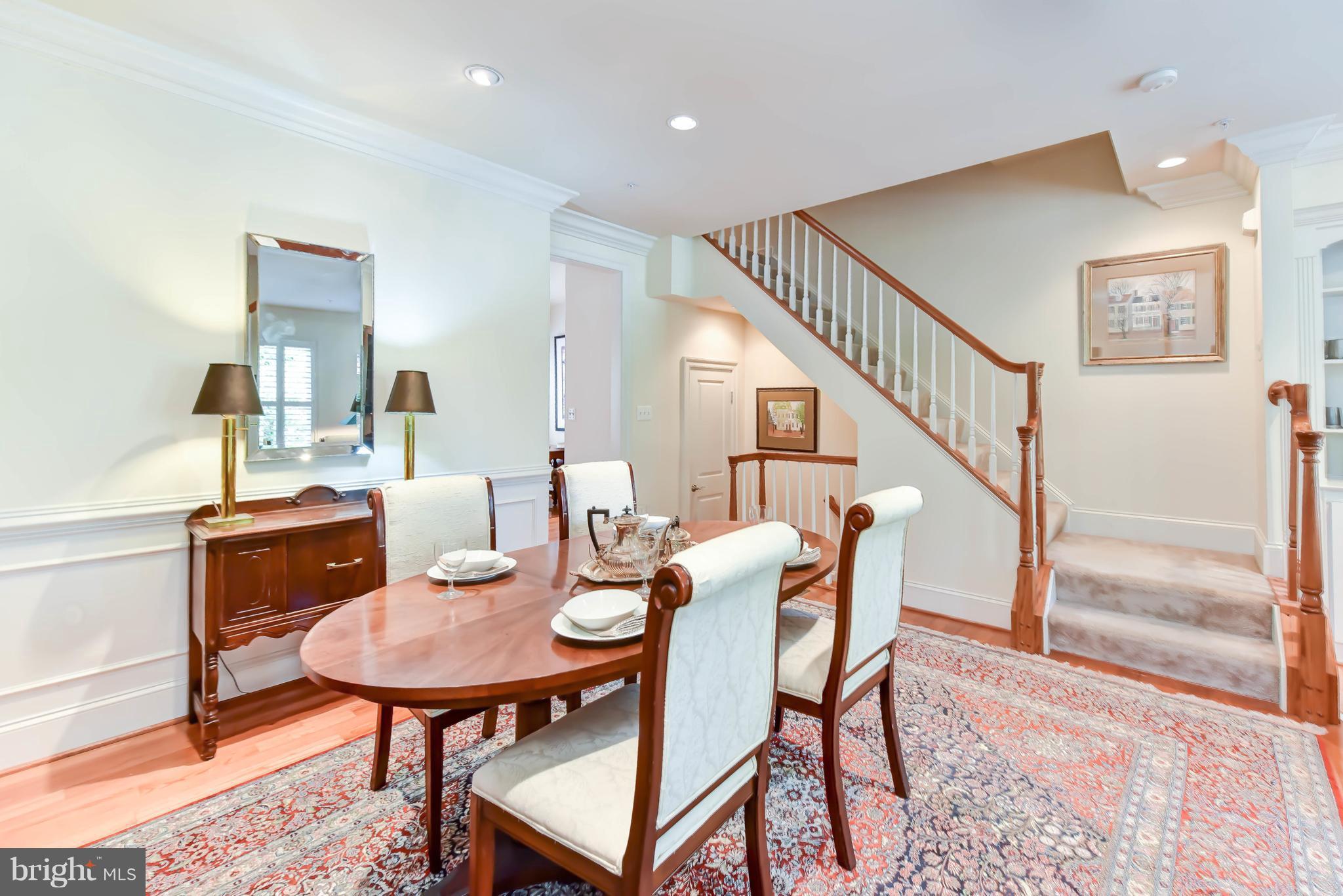 CHATHAM SQUARE - Residential