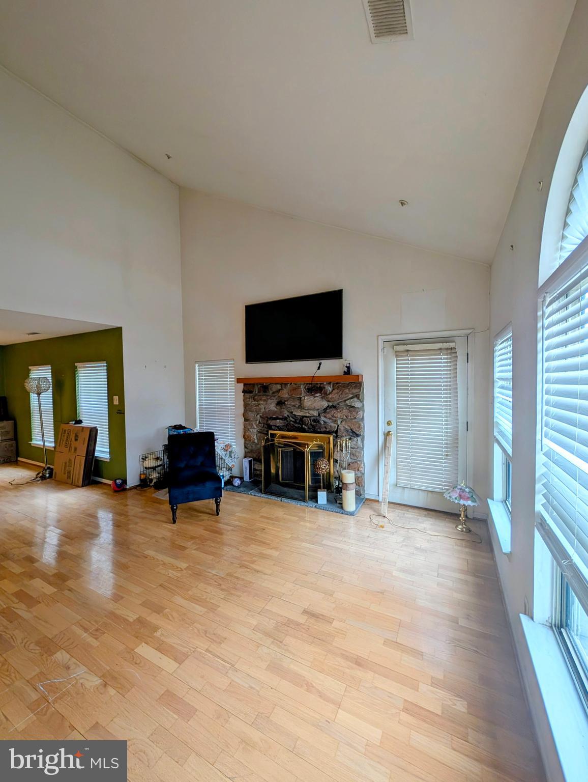 REMINGTON OAKS - Residential