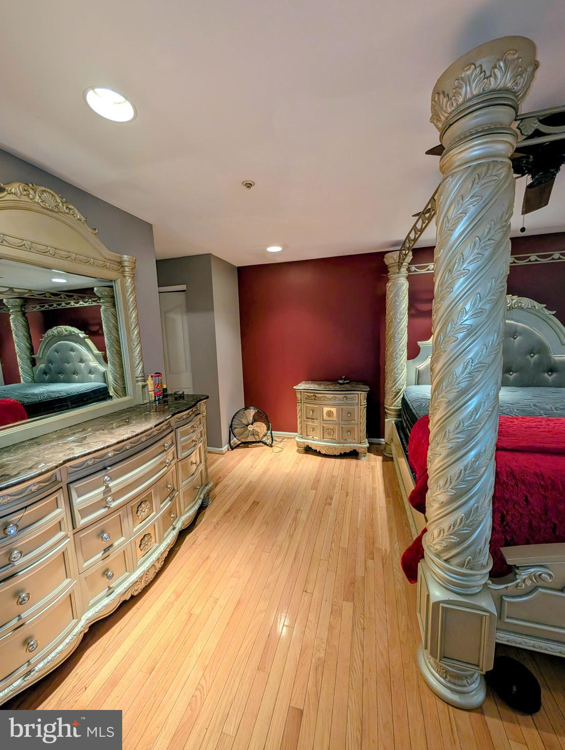 REMINGTON OAKS - Residential