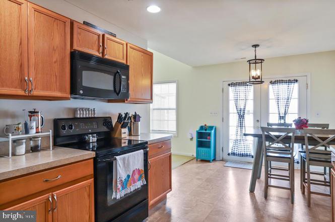 BRIAR RUN - Residential Lease