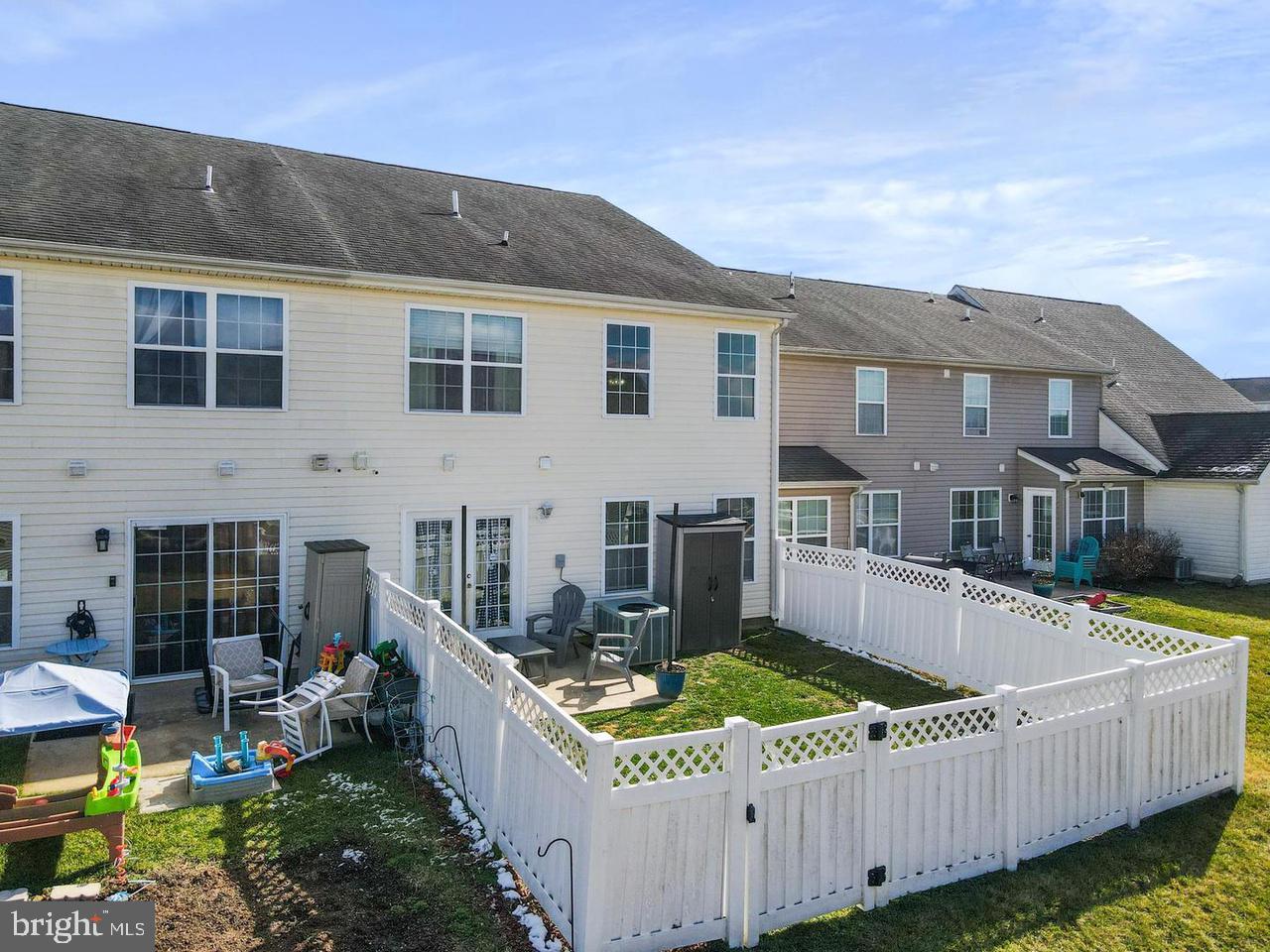 BRIAR RUN - Residential Lease