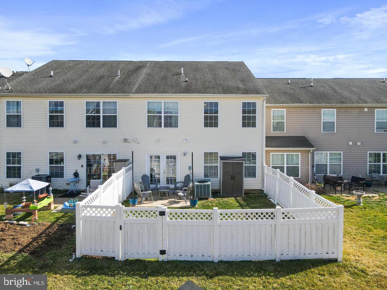 BRIAR RUN - Residential Lease