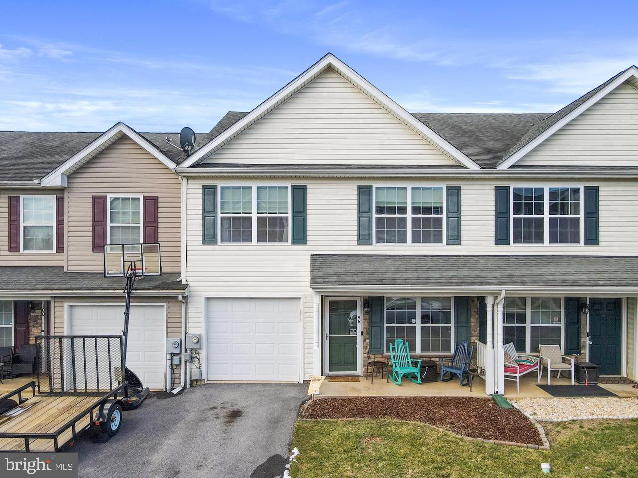 BRIAR RUN - Residential Lease