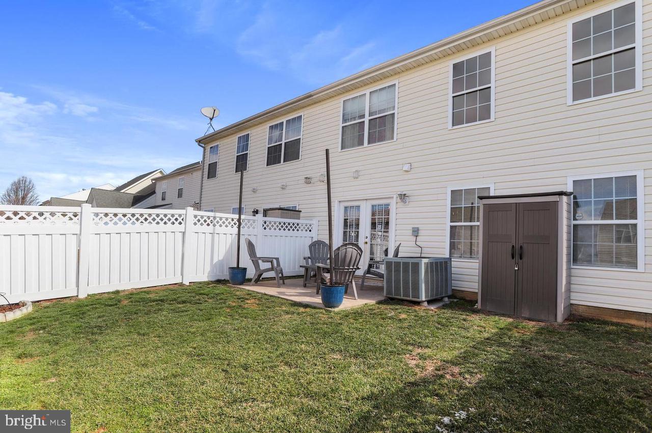 BRIAR RUN - Residential Lease