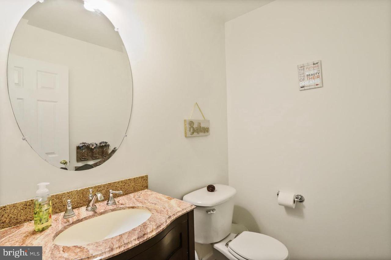 BRIAR RUN - Residential Lease