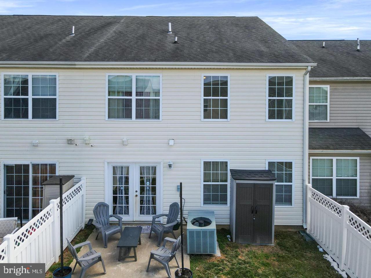 BRIAR RUN - Residential Lease