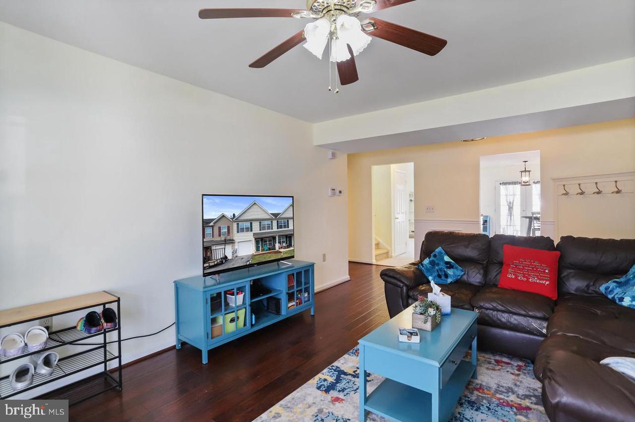 BRIAR RUN - Residential Lease