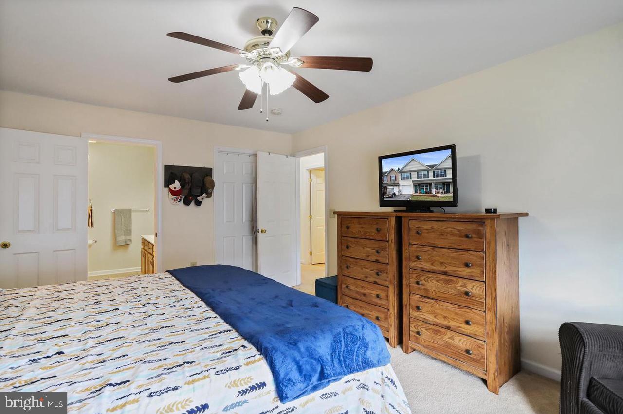 BRIAR RUN - Residential Lease