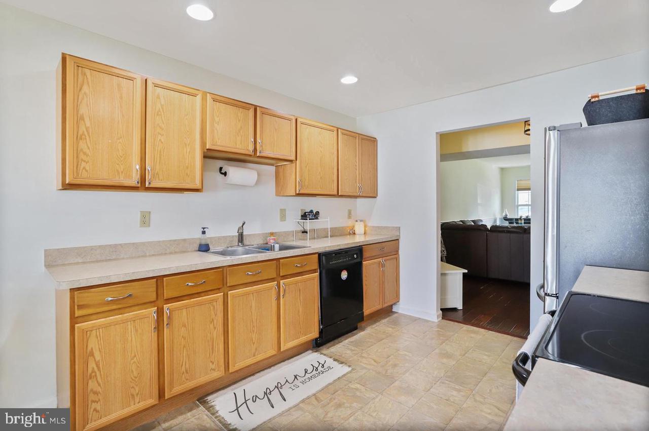 BRIAR RUN - Residential Lease