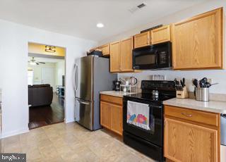 BRIAR RUN - Residential Lease