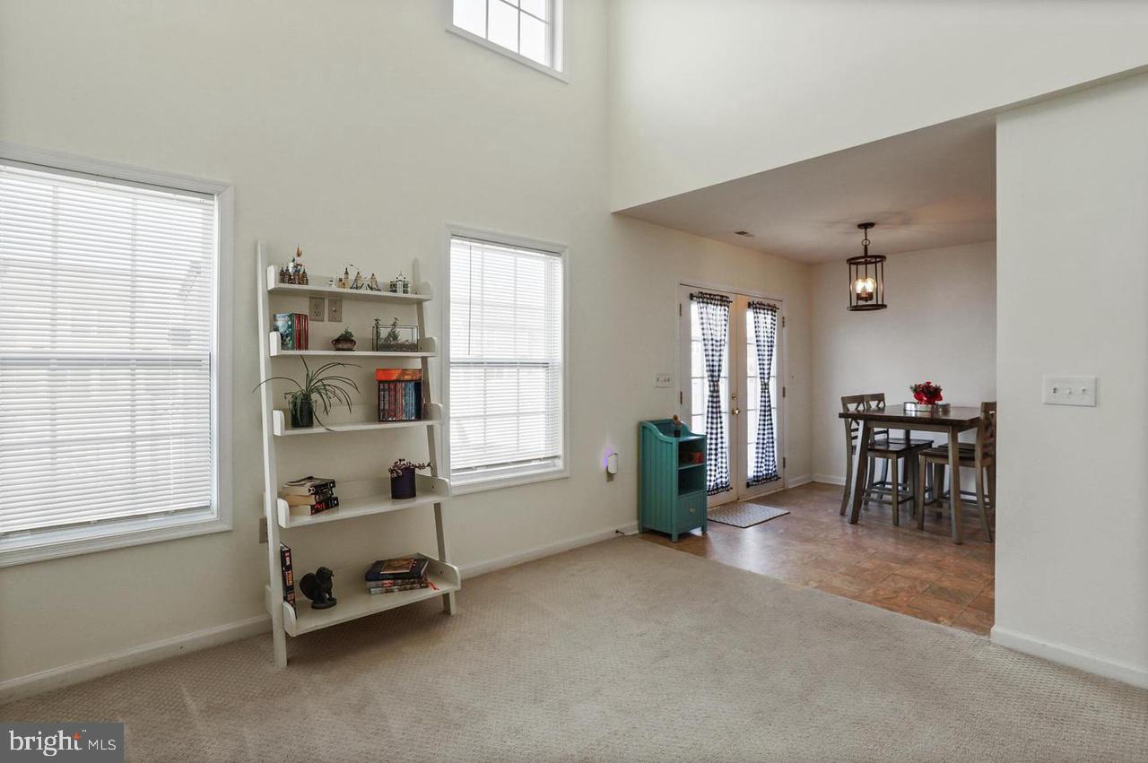 BRIAR RUN - Residential Lease