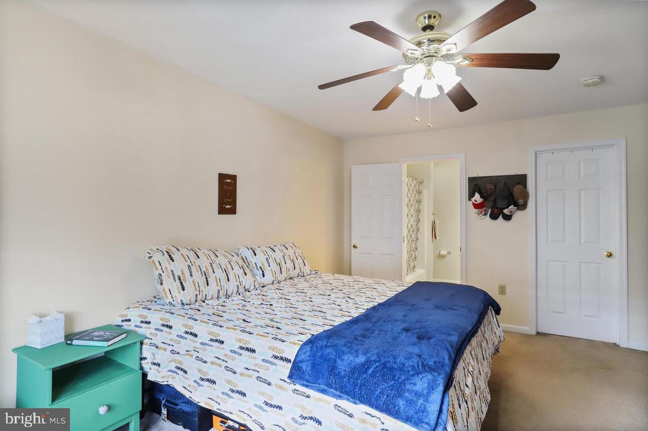 BRIAR RUN - Residential Lease