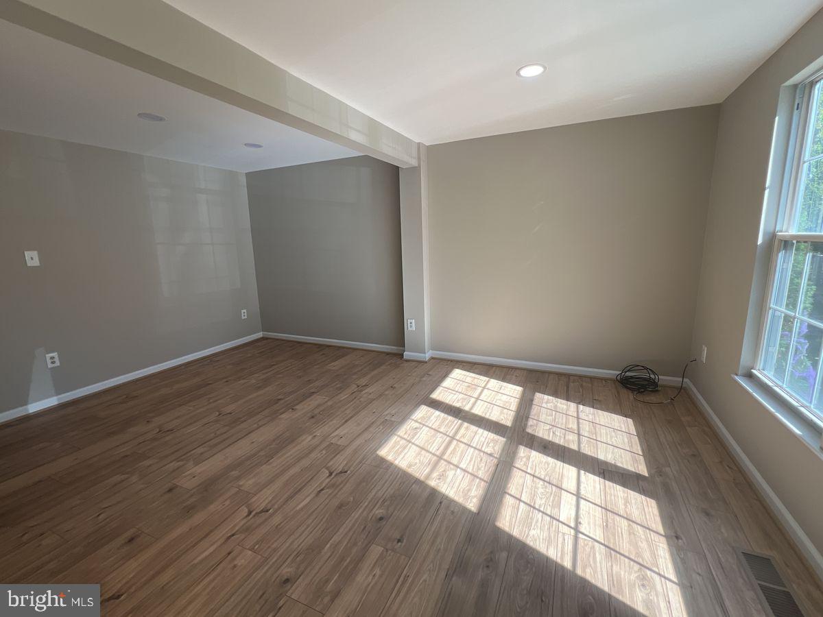 5588 TALBOT COURT
