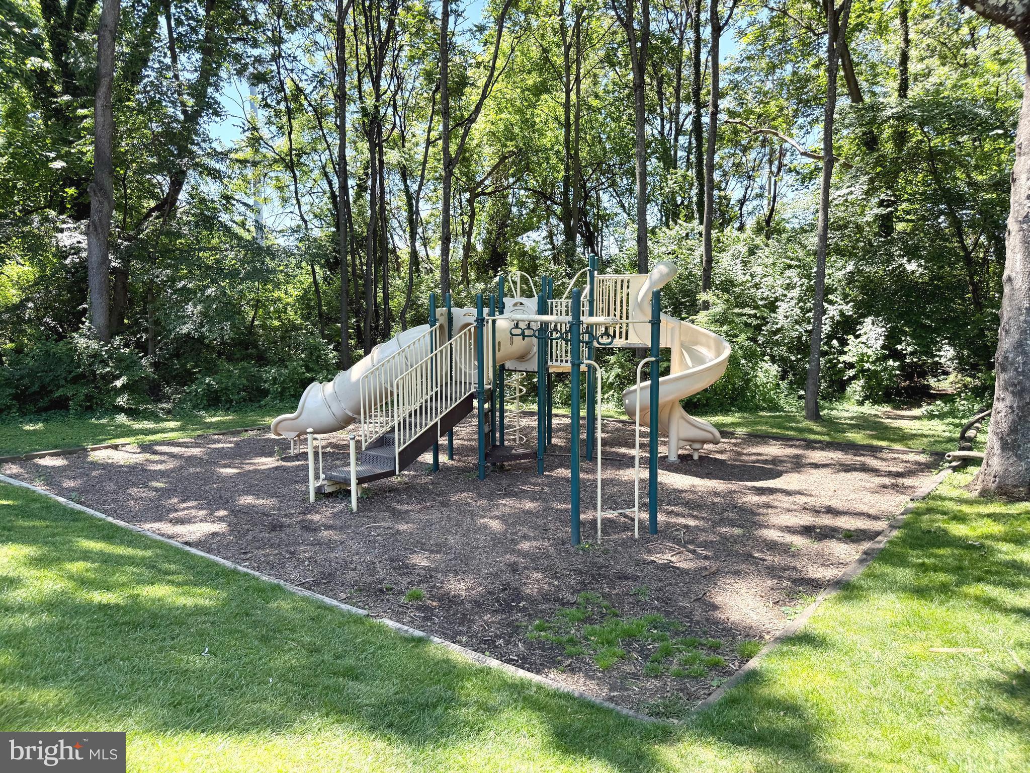 LAFAYETTE PARK - Residential