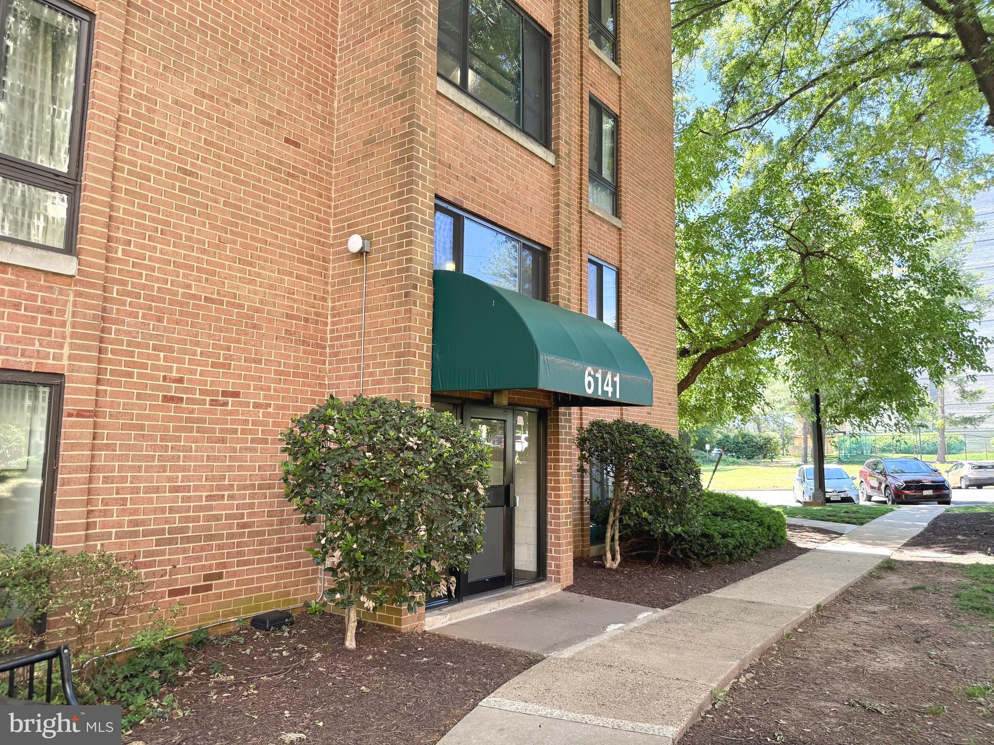 LAFAYETTE PARK - Residential