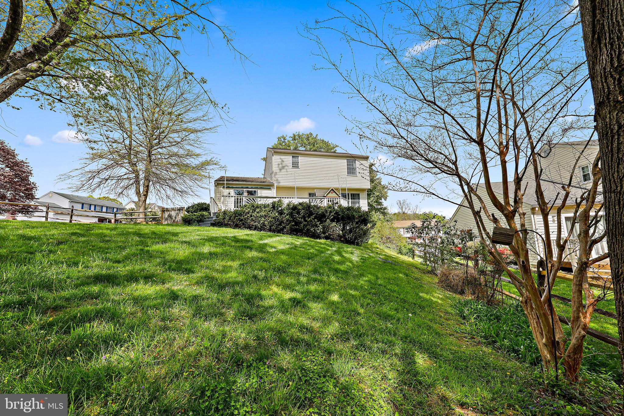 HUNTERS RUN - Residential