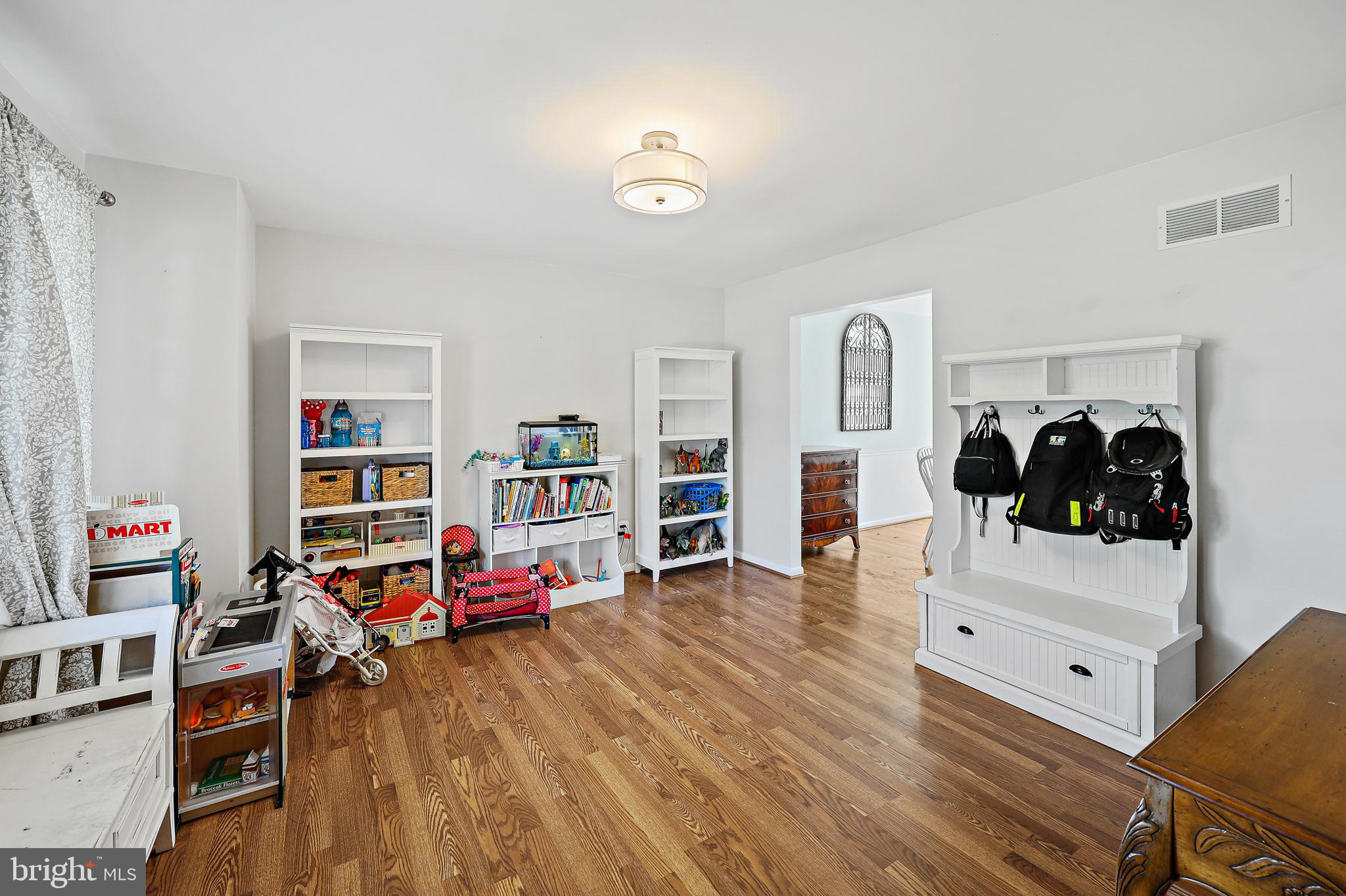 HUNTERS RUN - Residential