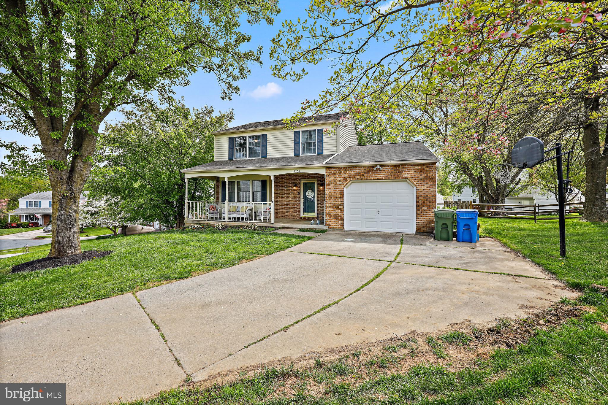 HUNTERS RUN - Residential