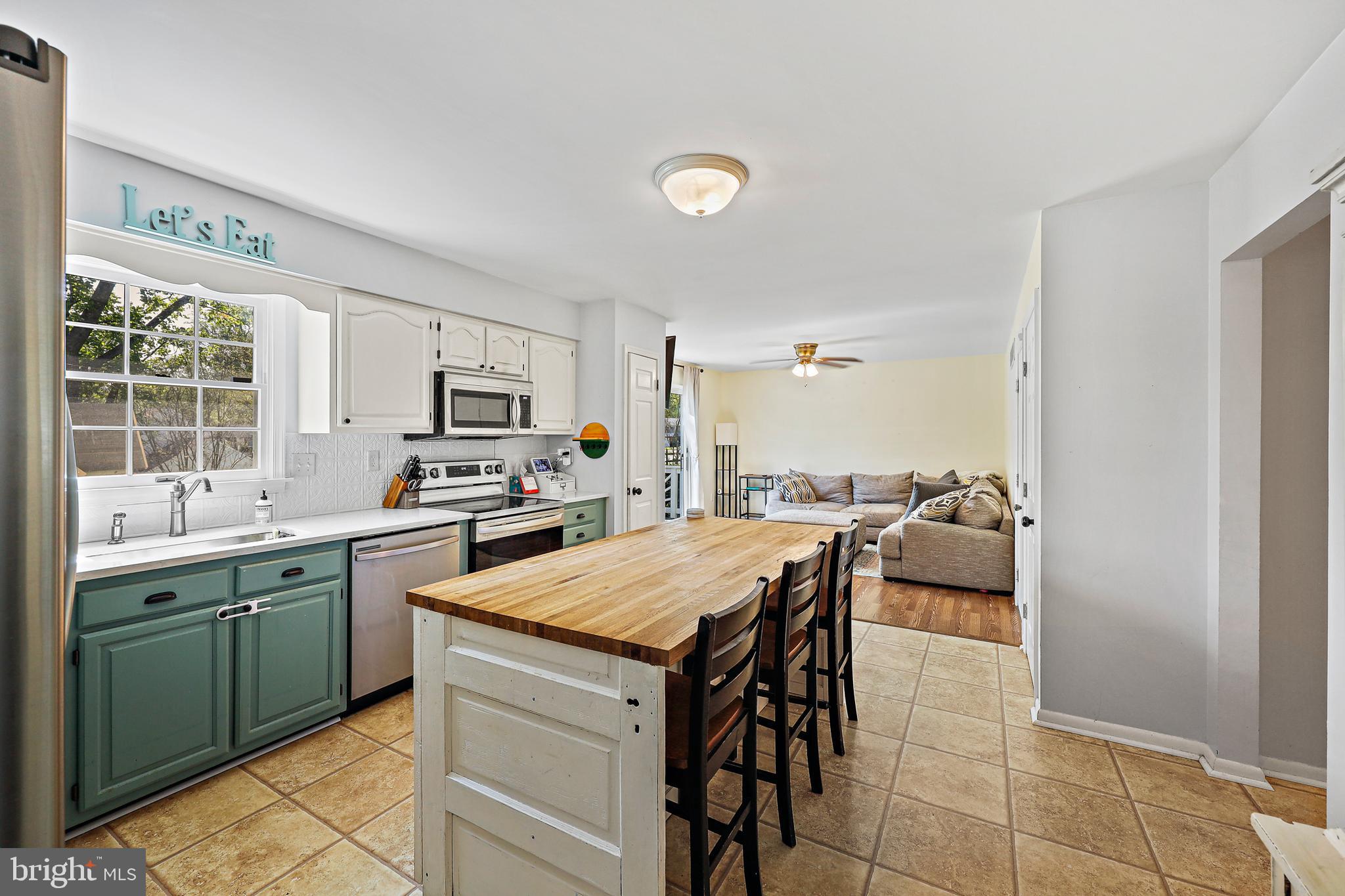 HUNTERS RUN - Residential