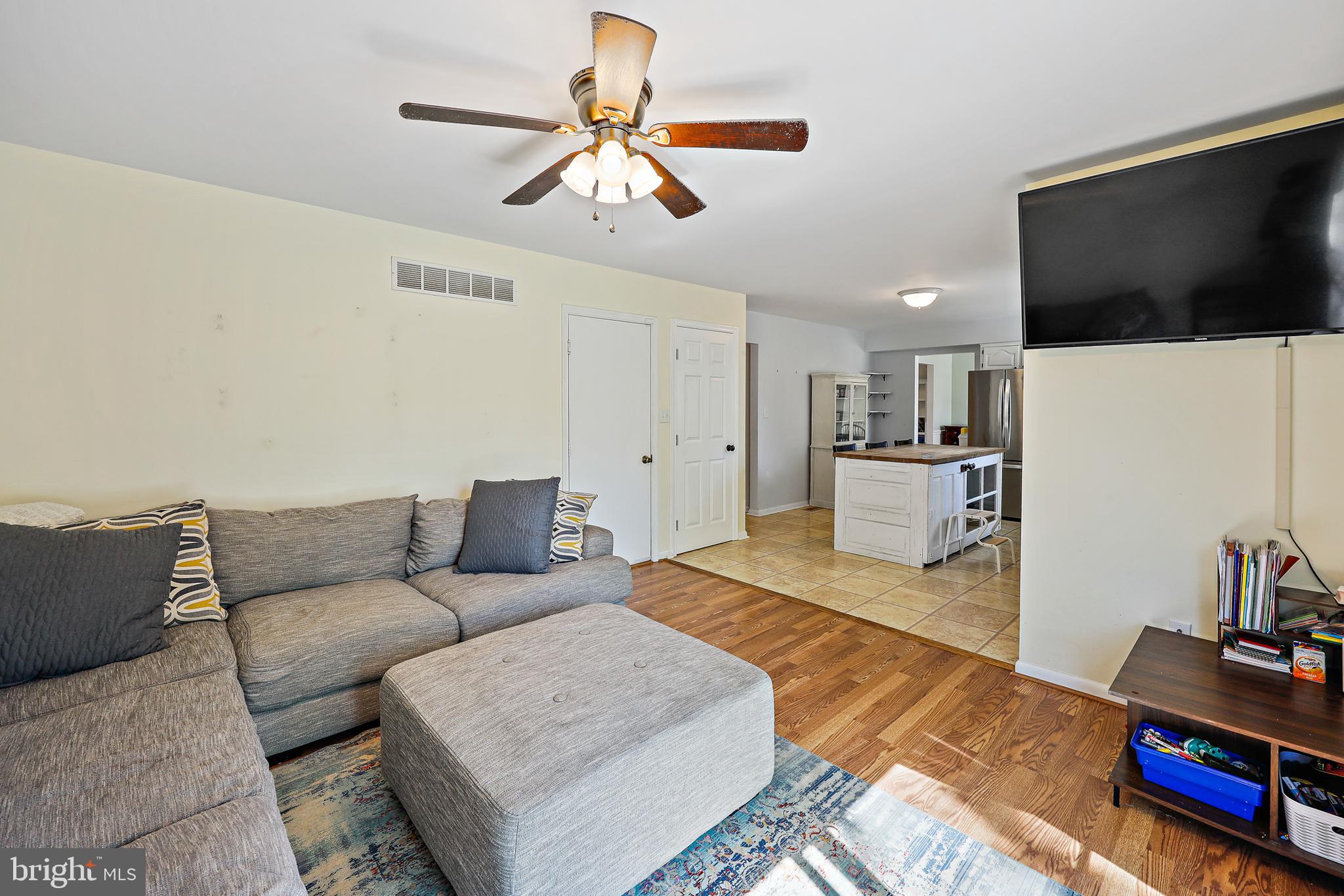 HUNTERS RUN - Residential