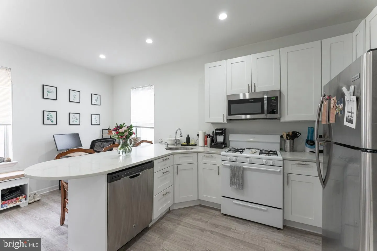 Philadelphia, Pennsylvania 19147, United States, 2 Bedrooms Bedrooms, ,2 BathroomsBathrooms,Residential,Active,87113