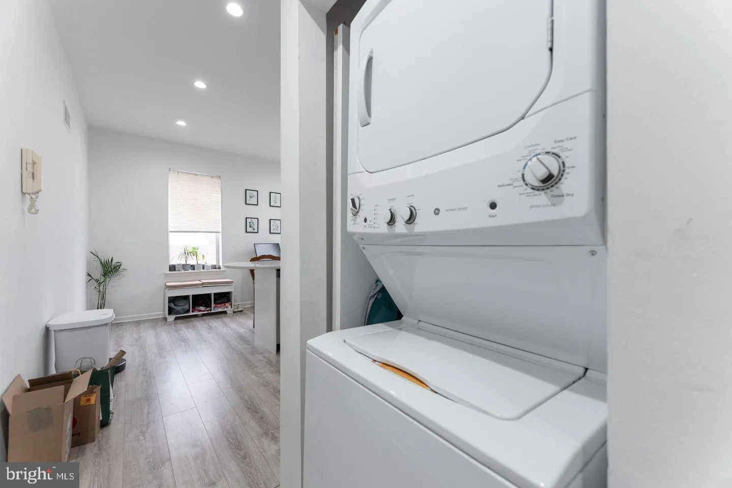 Philadelphia, Pennsylvania 19147, United States, 2 Bedrooms Bedrooms, ,2 BathroomsBathrooms,Residential,Active,87113