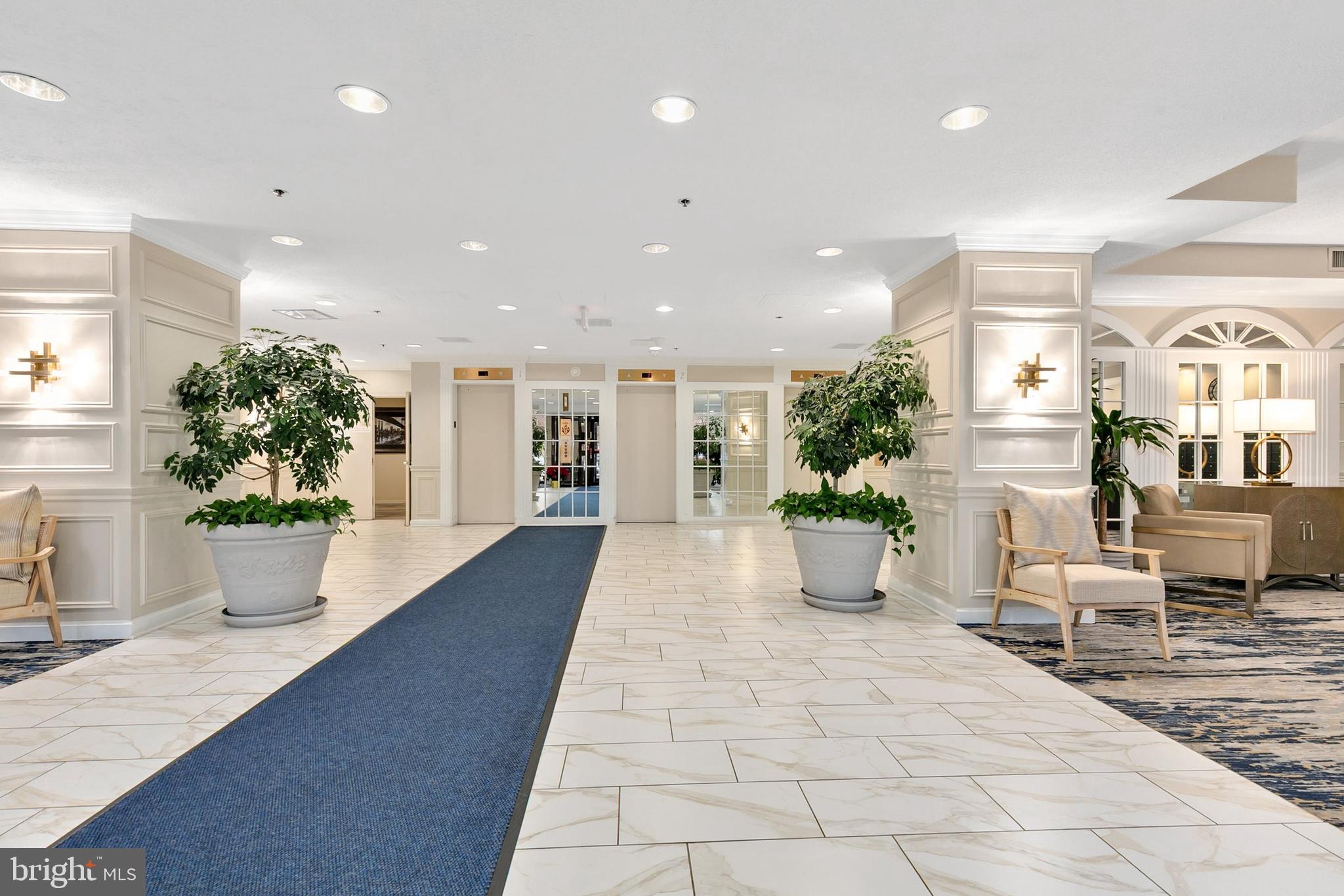 LEISURE WORLD - Residential