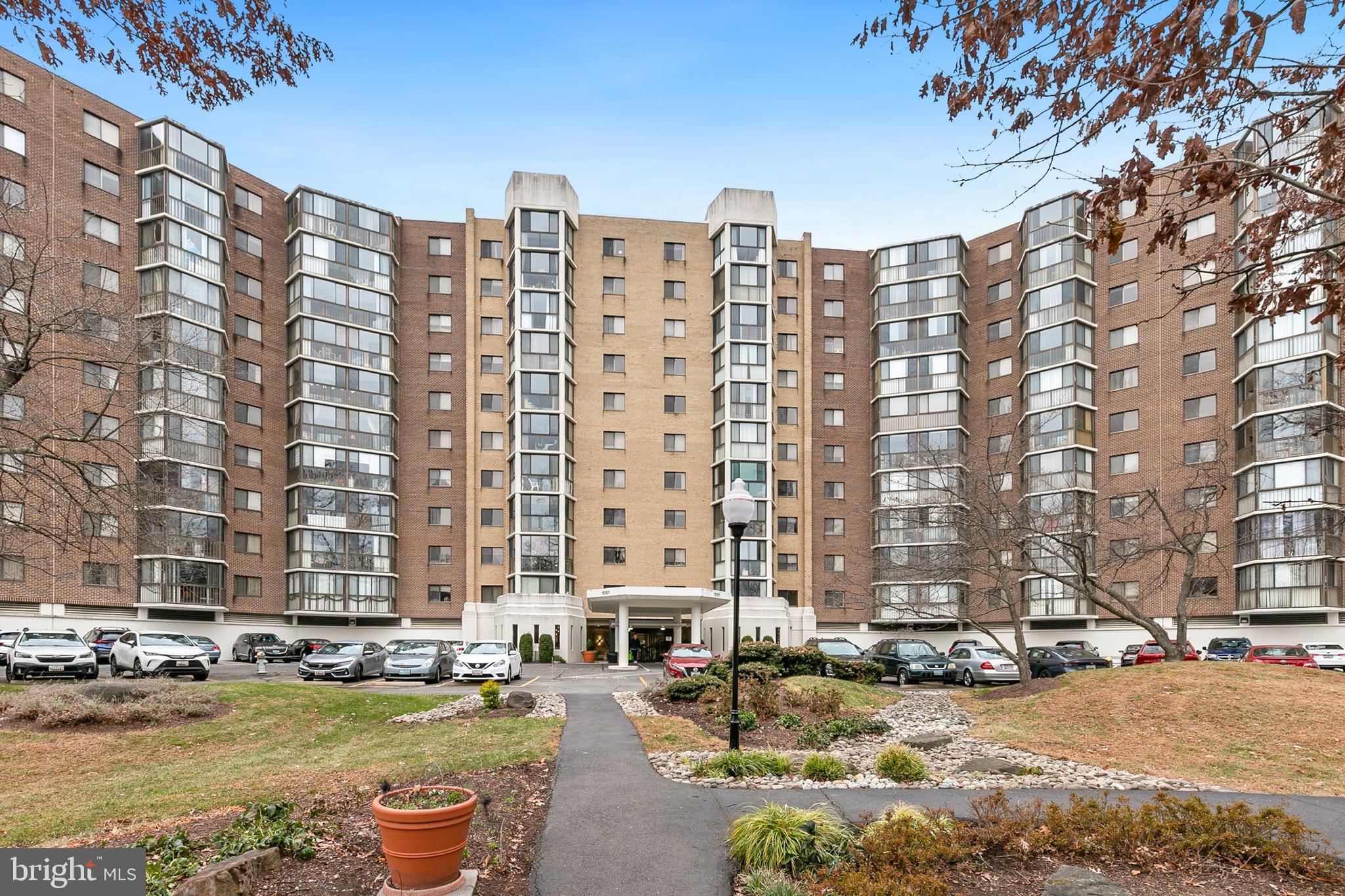 LEISURE WORLD - Residential