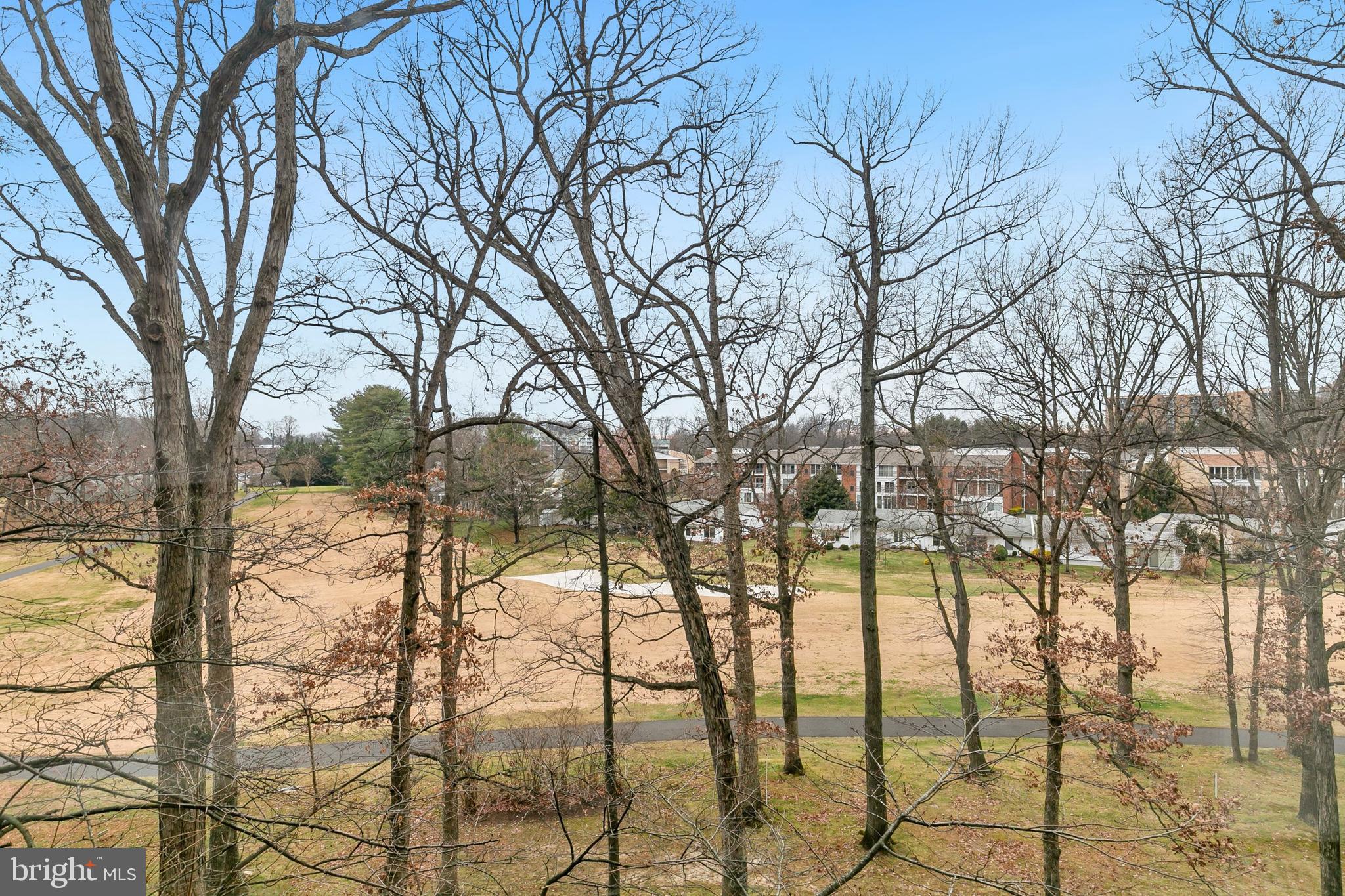 LEISURE WORLD - Residential