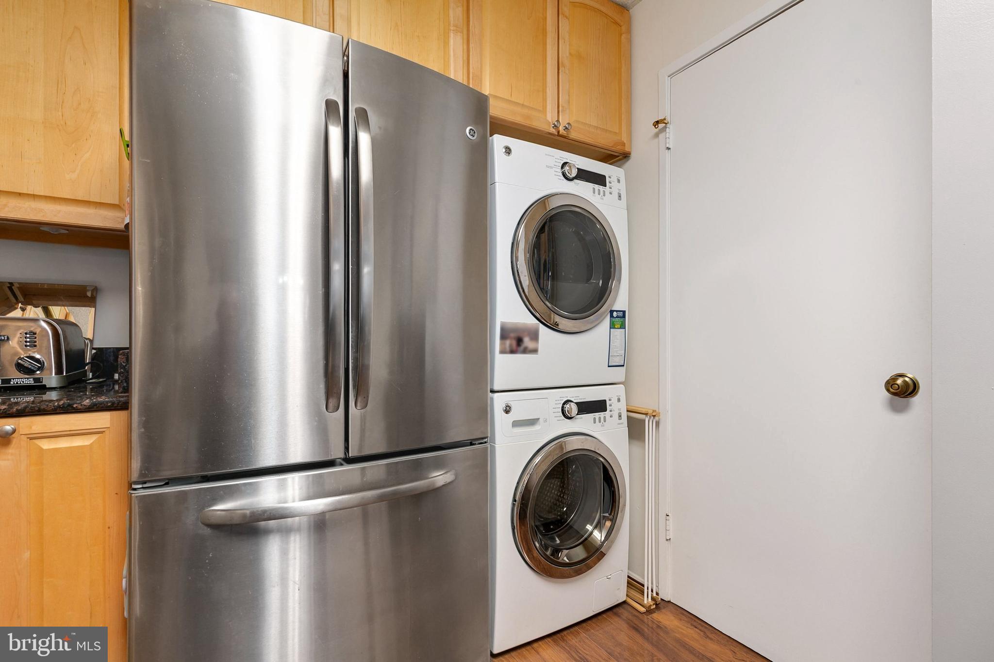 LEISURE WORLD - Residential