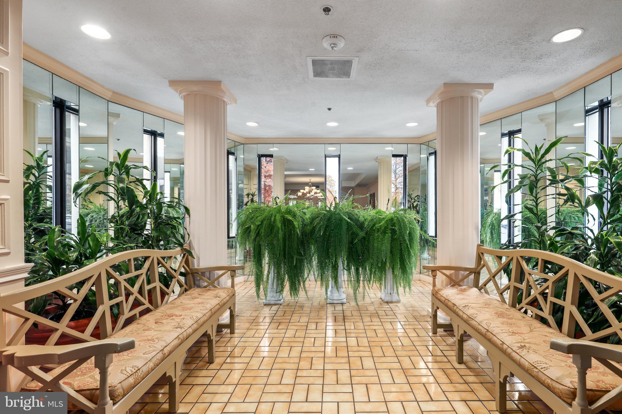 LEISURE WORLD - Residential