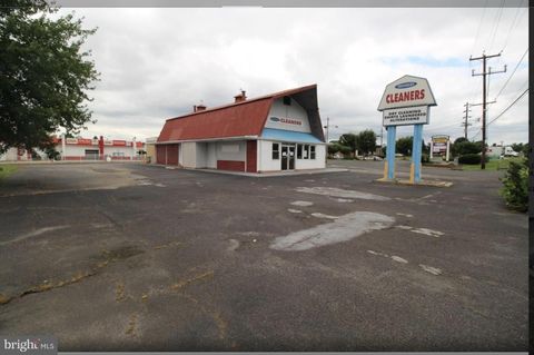 Photo of 905 W Trenton Avenue, MORRISVILLE, PA 19067 (MLS # PABU2096790)