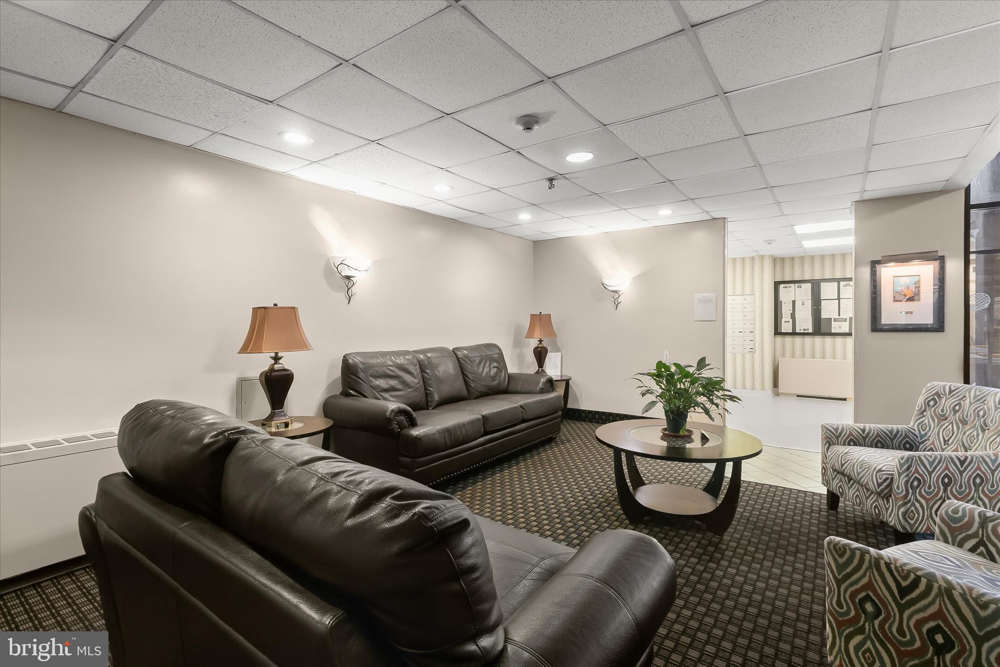 RACQUET CLUB - Residential