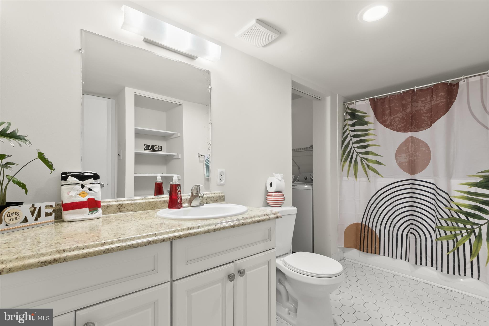 RACQUET CLUB - Residential