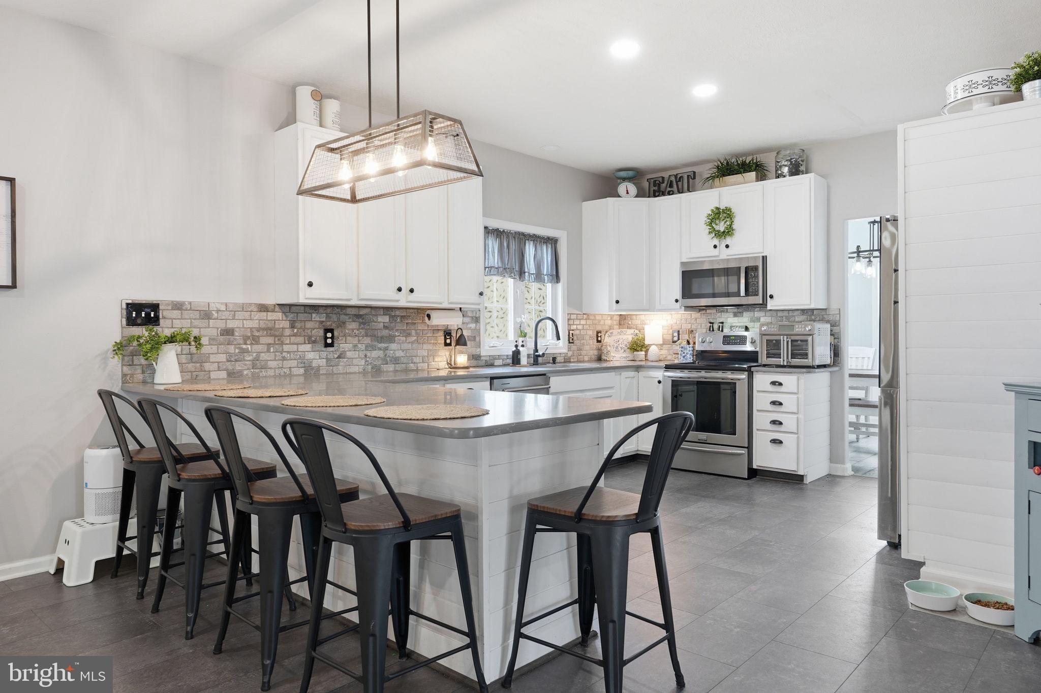 VILLAGE OF QUAIL RIDGE - Residential