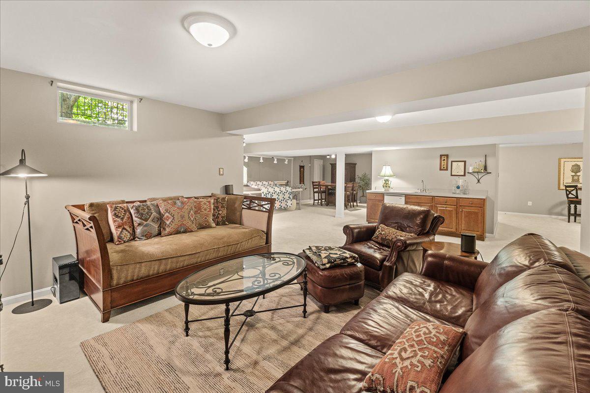 SAMHILL ESTATES - Residential