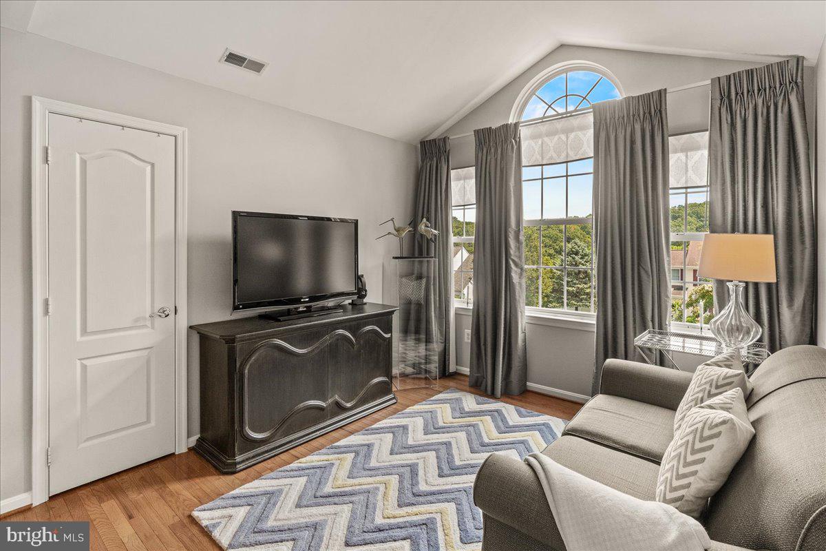 SAMHILL ESTATES - Residential