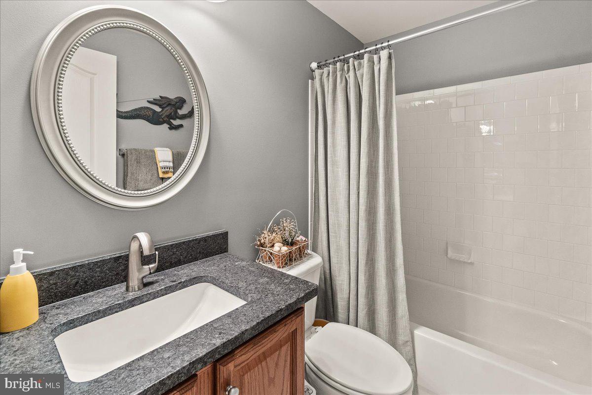 SAMHILL ESTATES - Residential