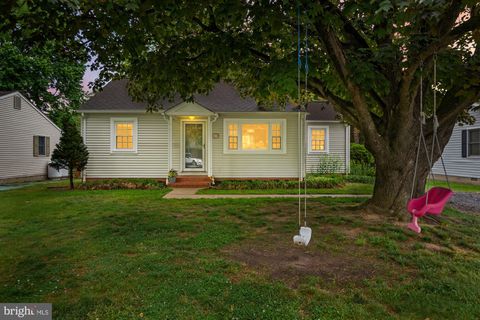 Photo of 313 Oak Street, CENTREVILLE, MD 21617 (MLS # MDQA2017078)